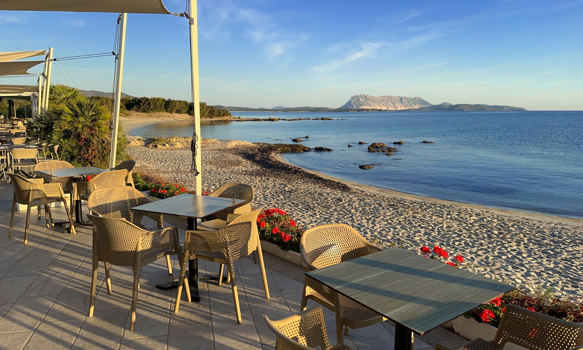 Terrazza del ristorante sul mare